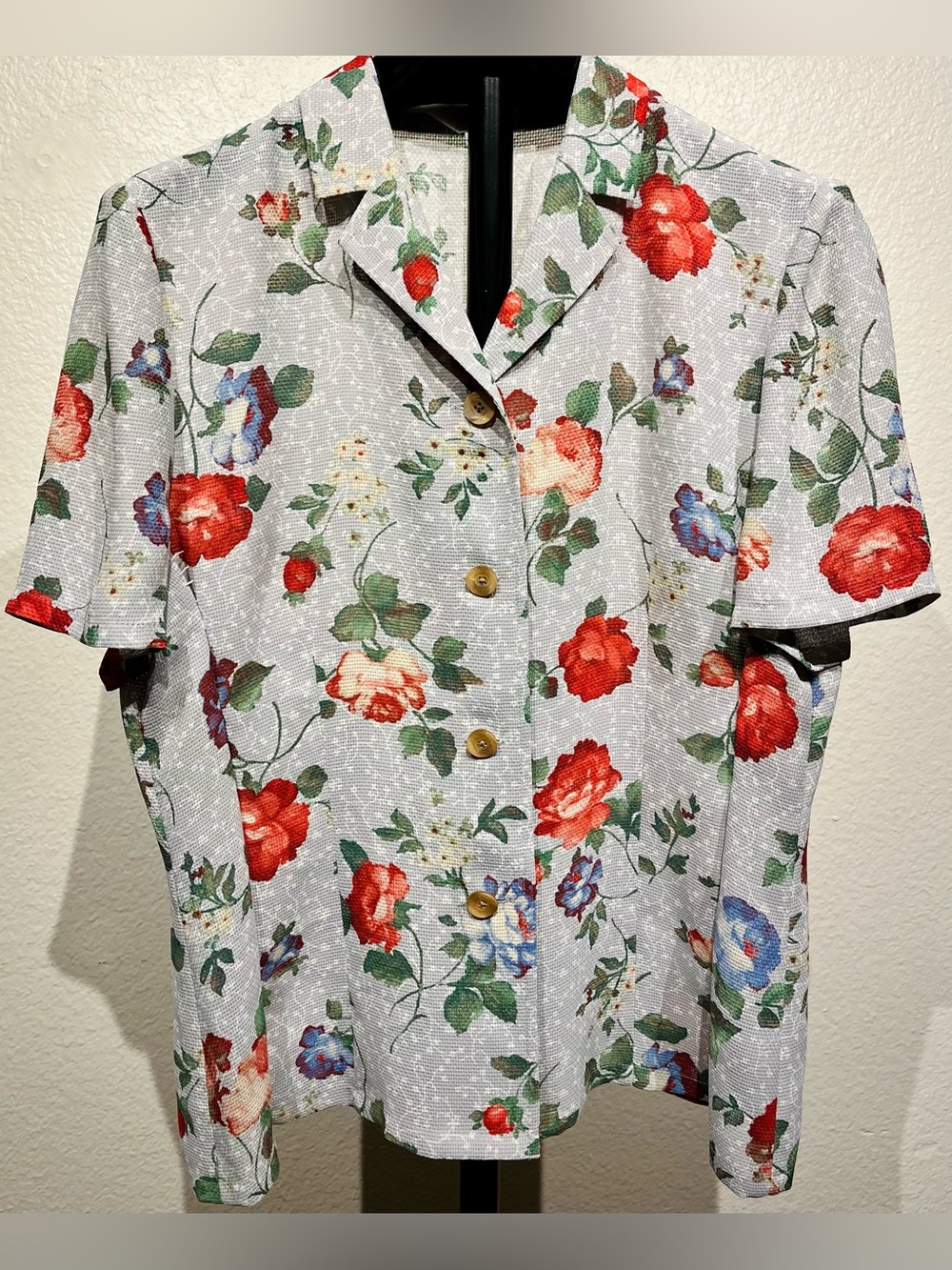 Soleil Floral Short-Sleeve Button-Up Blouse - Size M (Women’s)
